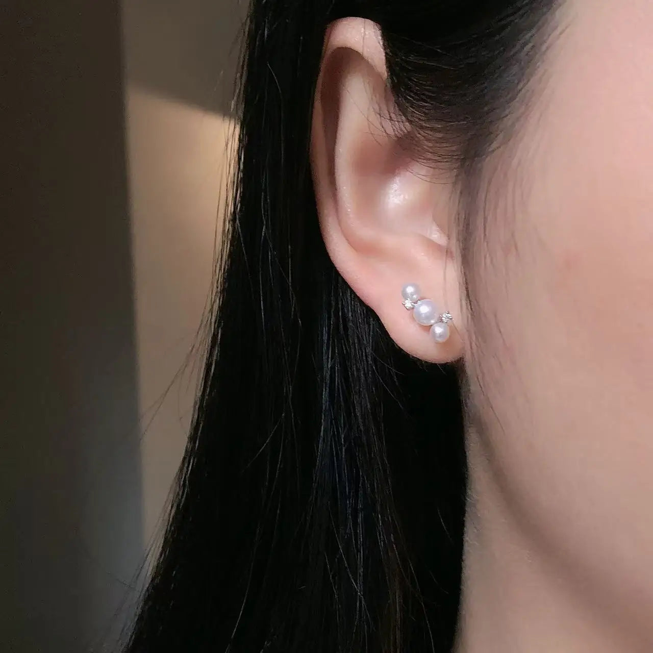 Minimalist S925 Natural Freshwater Pearl Stud Earrings 0.14-0.20 Inch White