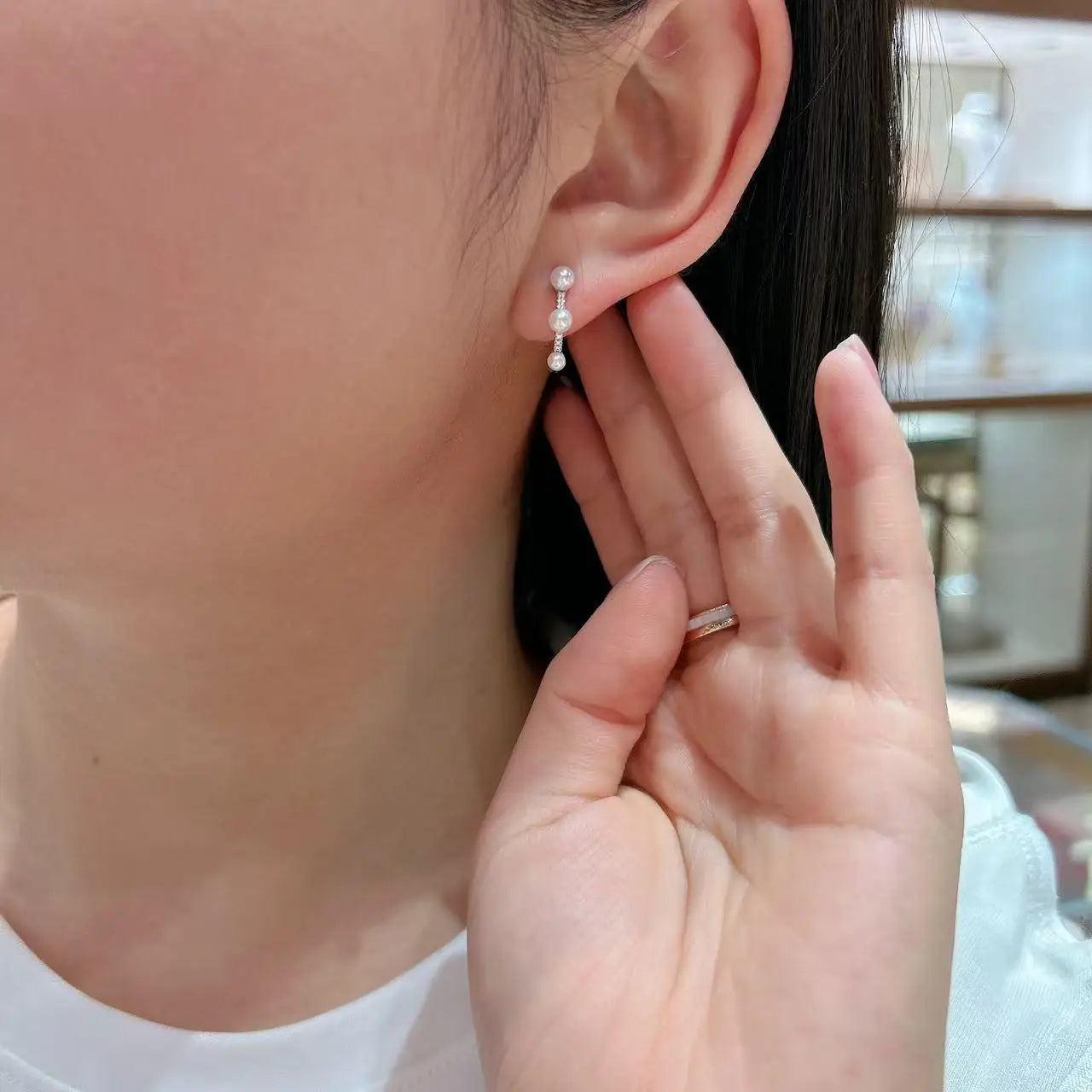 Natural Freshwater Pearl Stud Earrings 925 Silver White 2.5-4mm