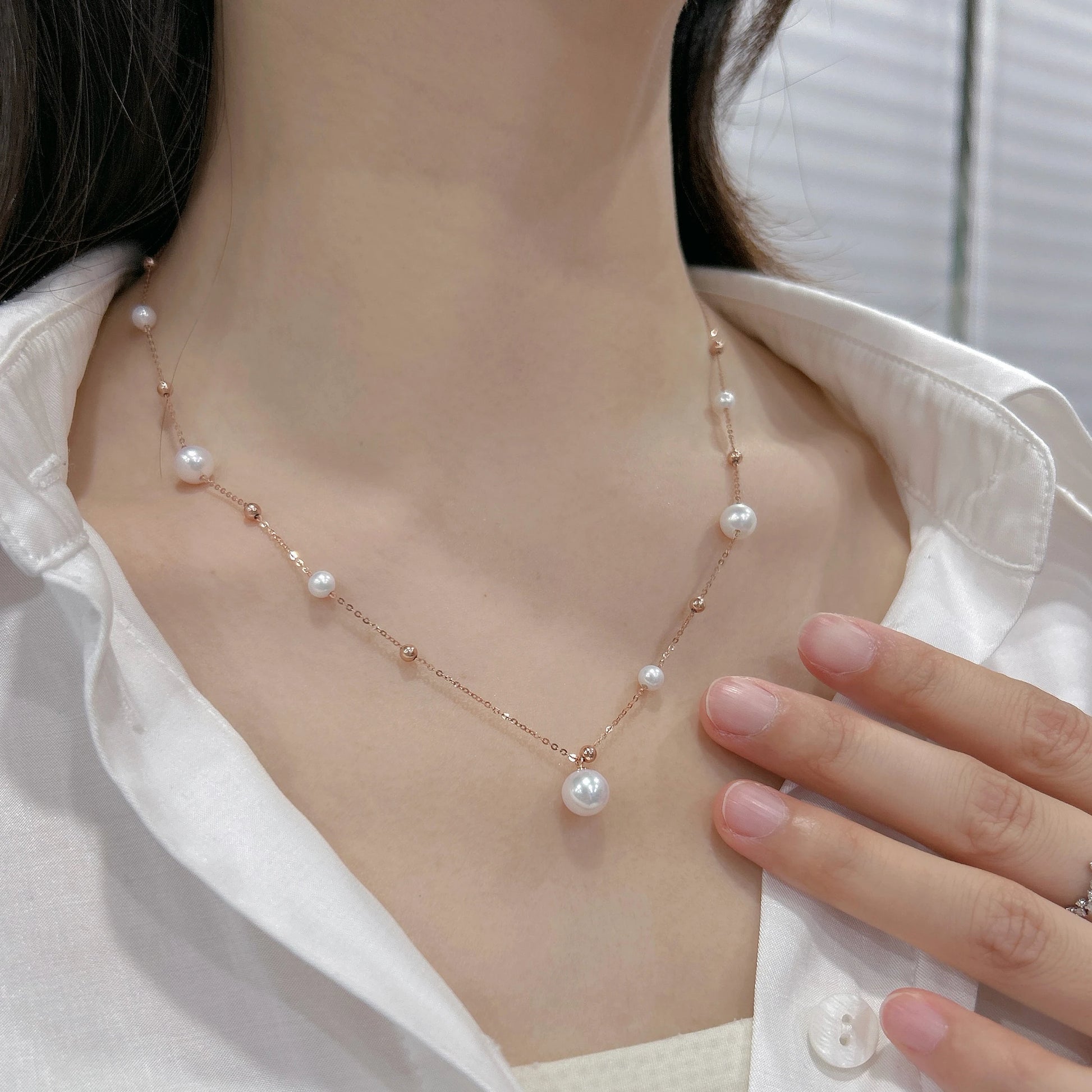 Caressa Freshwater Pearl 18K Gold Necklace Minimalist 42cm White
