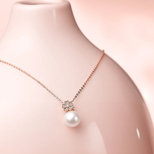 Caressa 18K Gold Akoya Pearl Necklace 7.5-8mm 43+2cm White