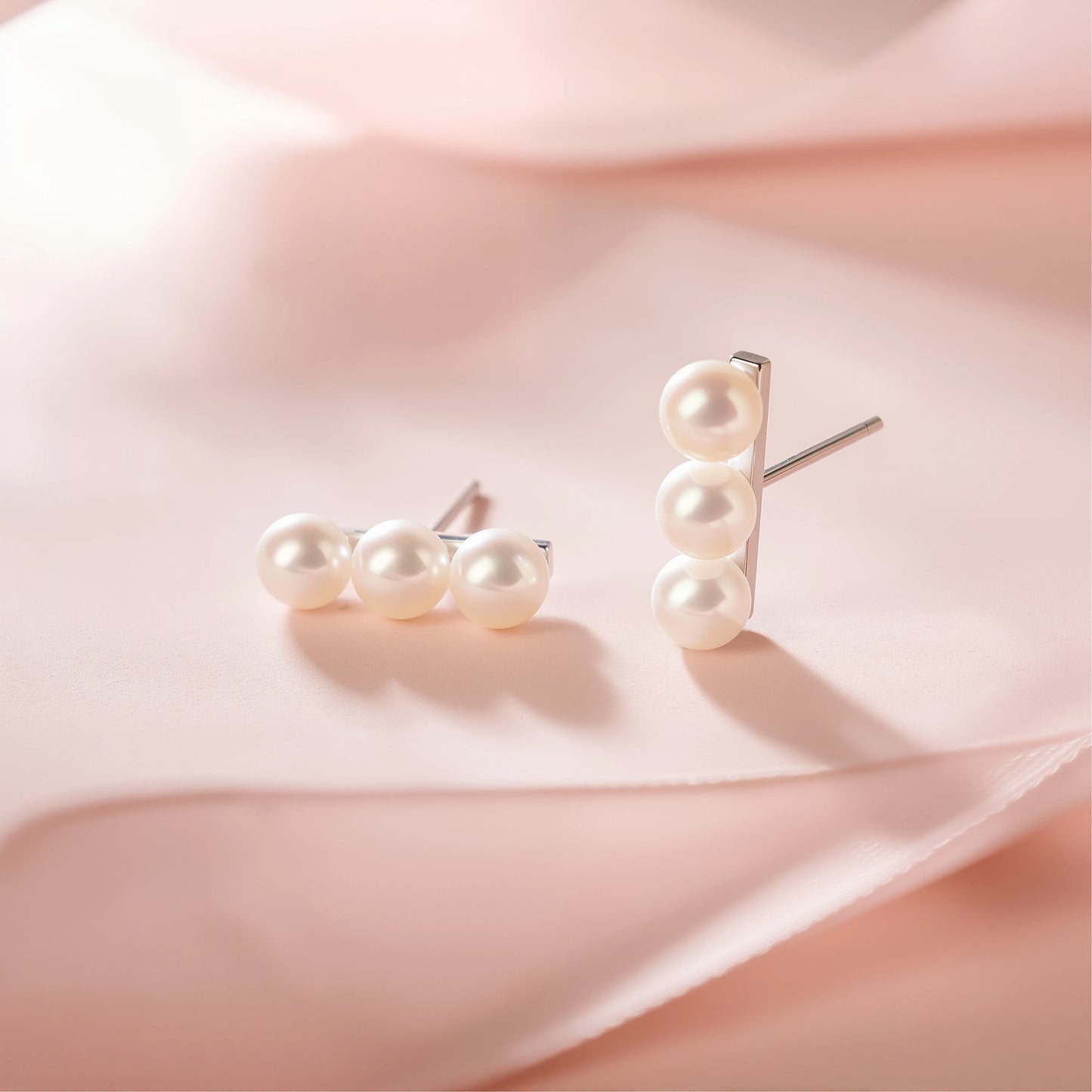 Minimalist Freshwater Pearl Stud Earrings S925 Sterling Silver 4mm Round